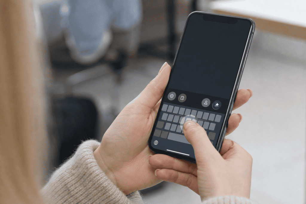 Acti Keyboard prinaša AI agente neposredno v tipkovnico pametnih telefonov Acti Keyboard prinaša AI agente neposredno v tipkovnico pametnih telefonov
